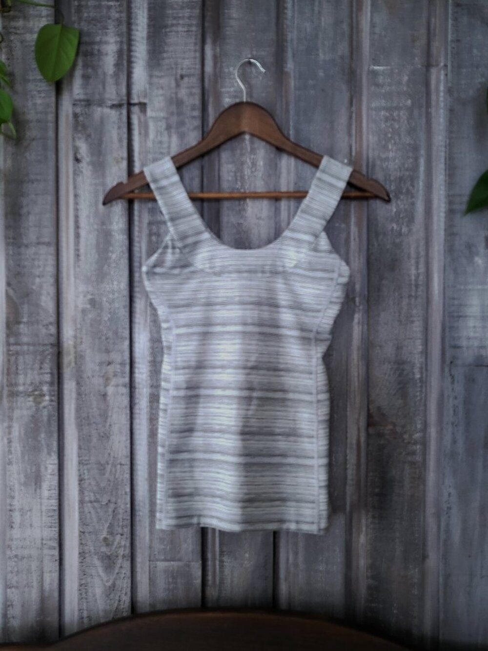 Lululemon Vintage Made in Canada Striped Gray Scoop Neck Tank Size 4